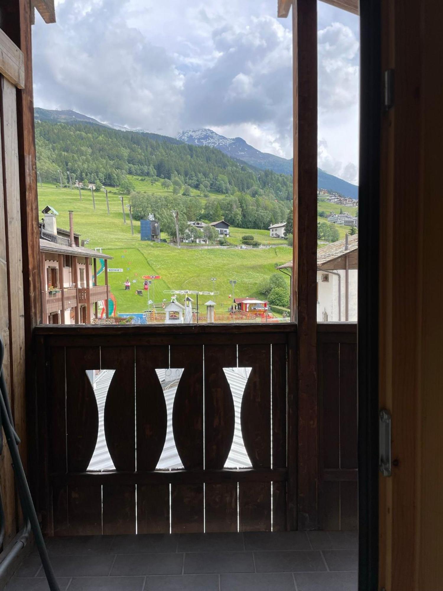 Ambassador Rooms In Bormio, Solo Camera Senza Colazione Exterior foto